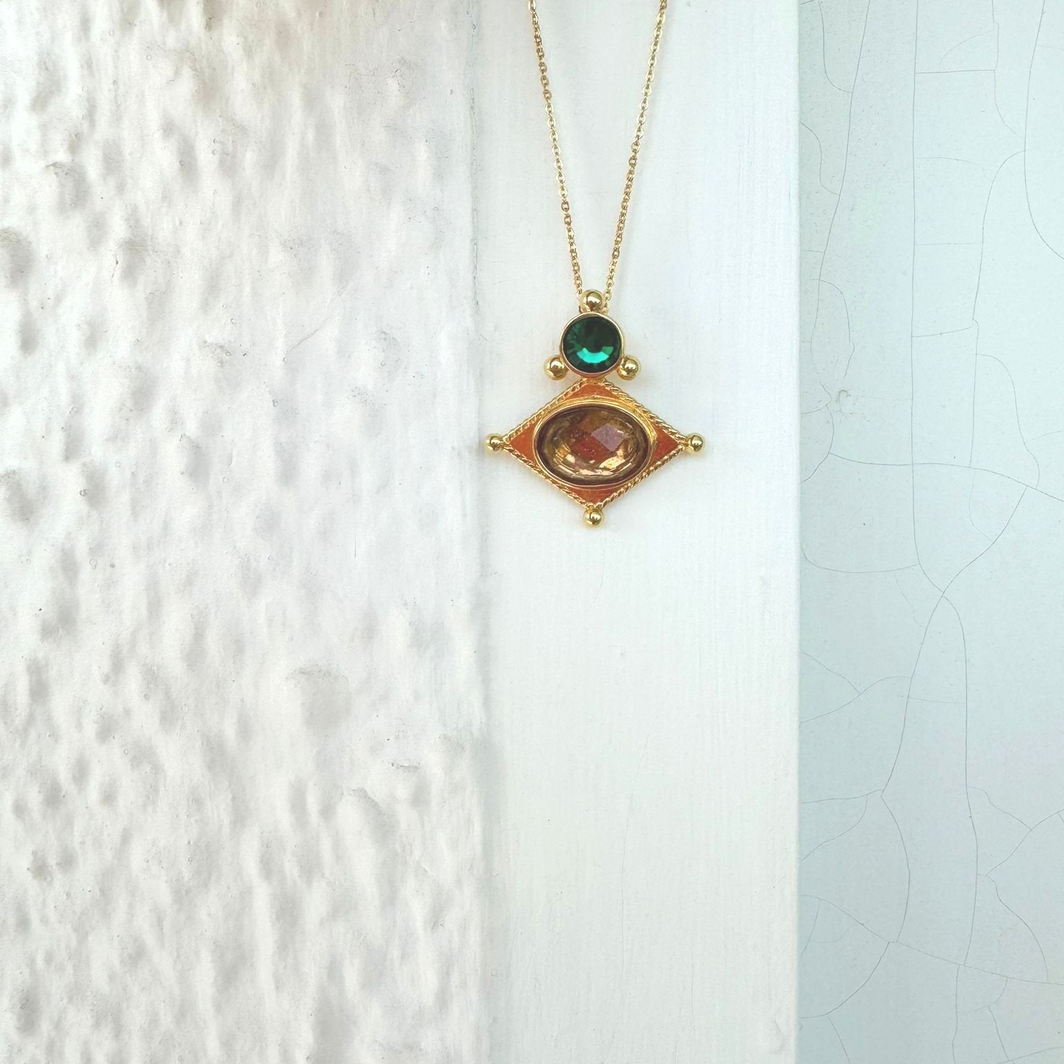 KOSMA NECKLACE