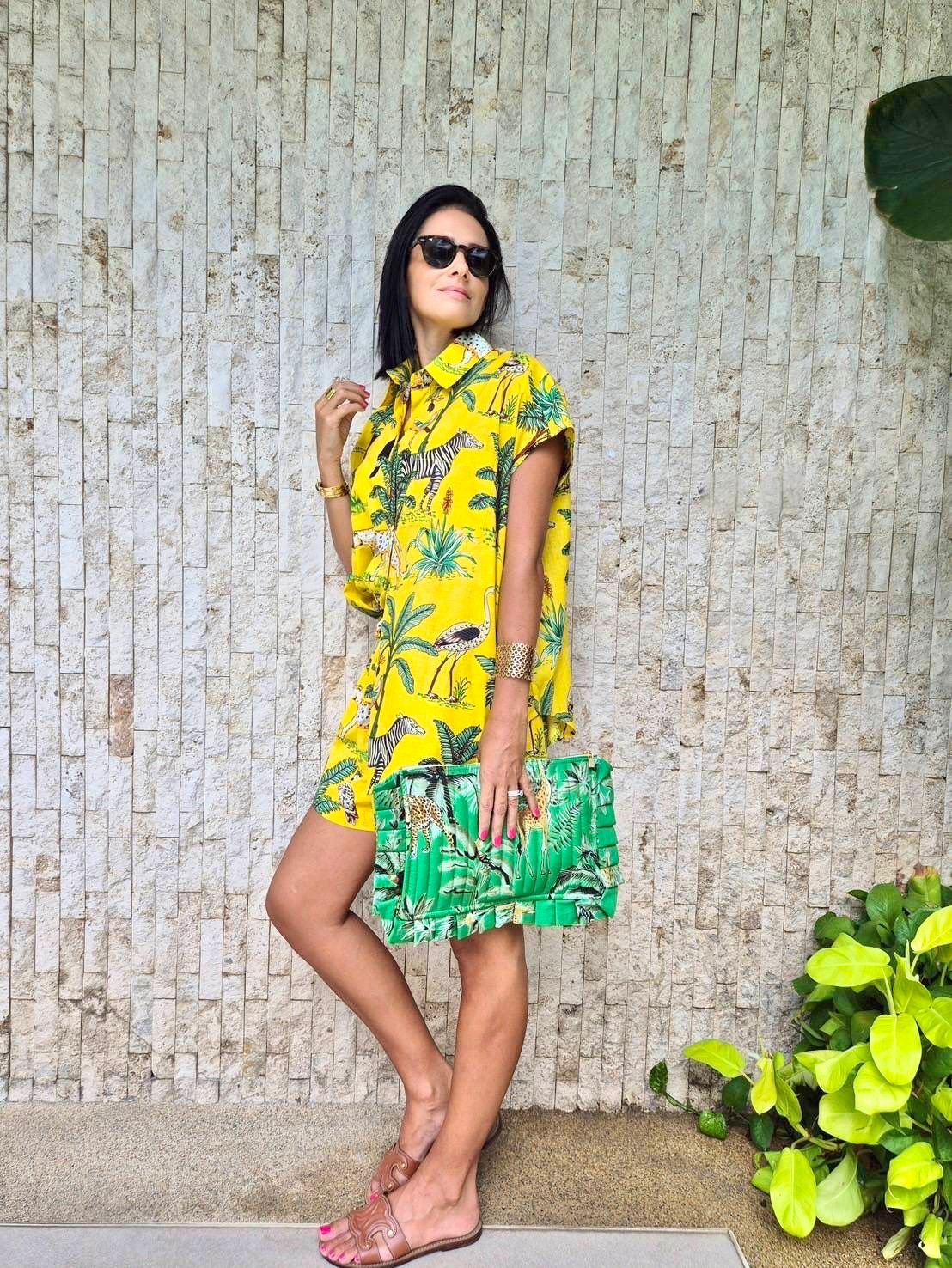 LOLA  SAFARI